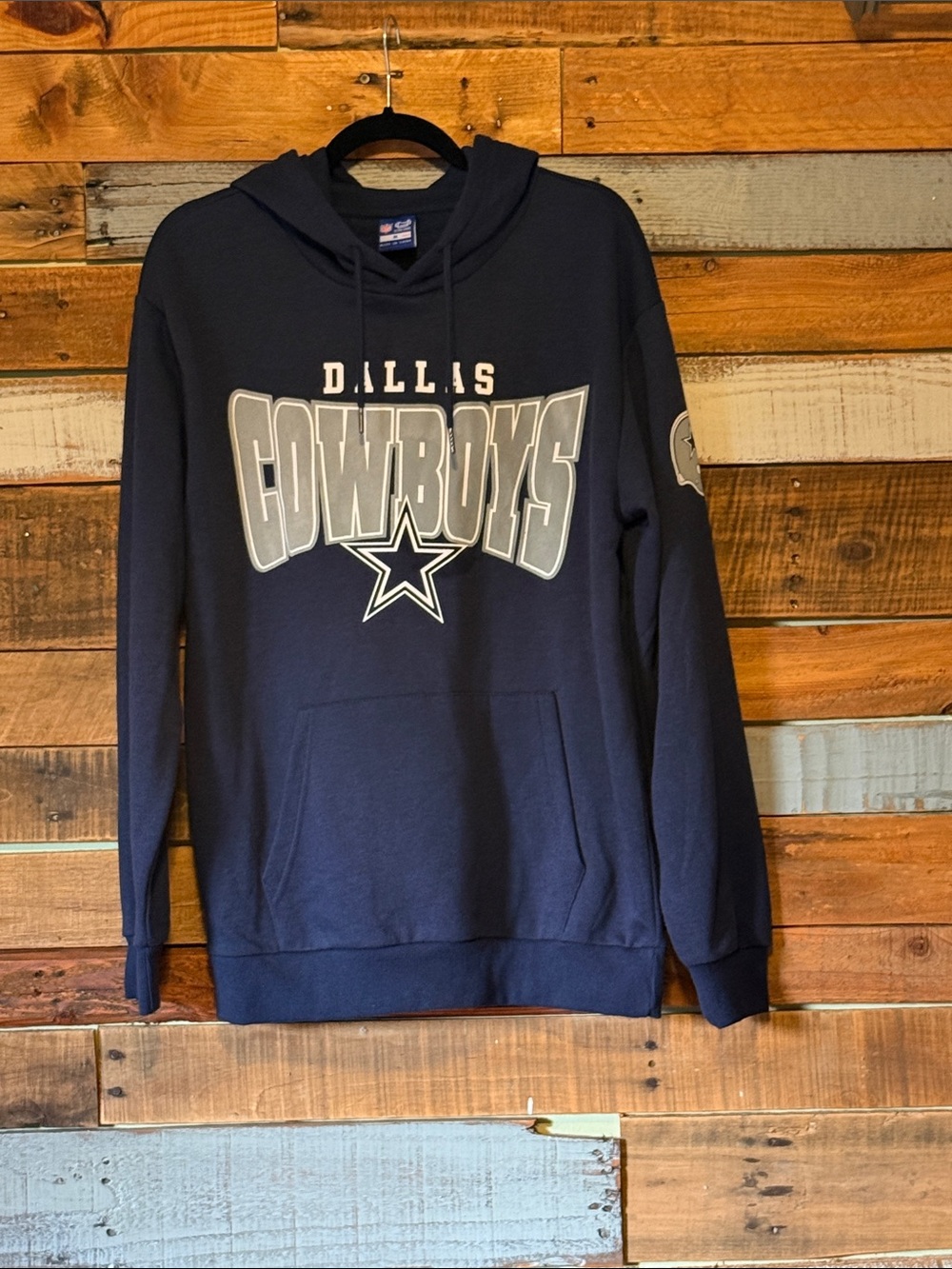 NWOT Dallas Cowboys NFL Ultra Game Imprint Hoodie